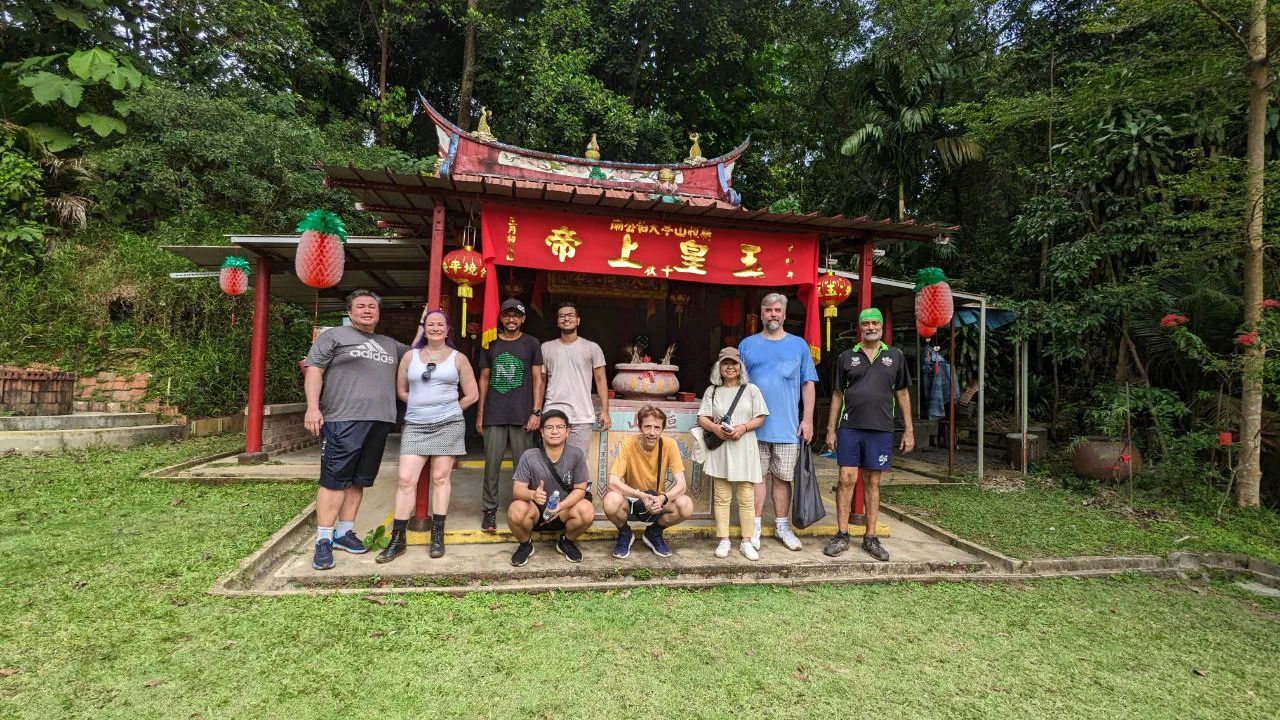 Light trek to a Chinese temple on top of a hill